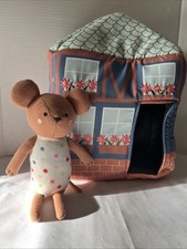 Pillowfort Big Mouse And House Play Set Dollhouse w/Doll