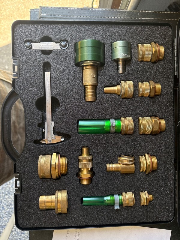 FEMCO Quick Drain Valve Dealer Service Kit Adapters Gauges Hoses Case Netherland