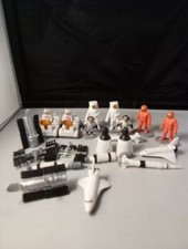 20 Piece Astronaut Space Figures Pre-owned