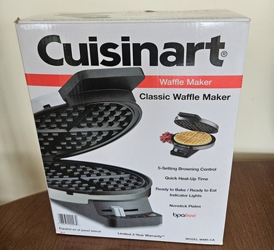 Cuisinart WMR-CA Round Classic Waffle Maker - bpa free - Works - Good Condition 