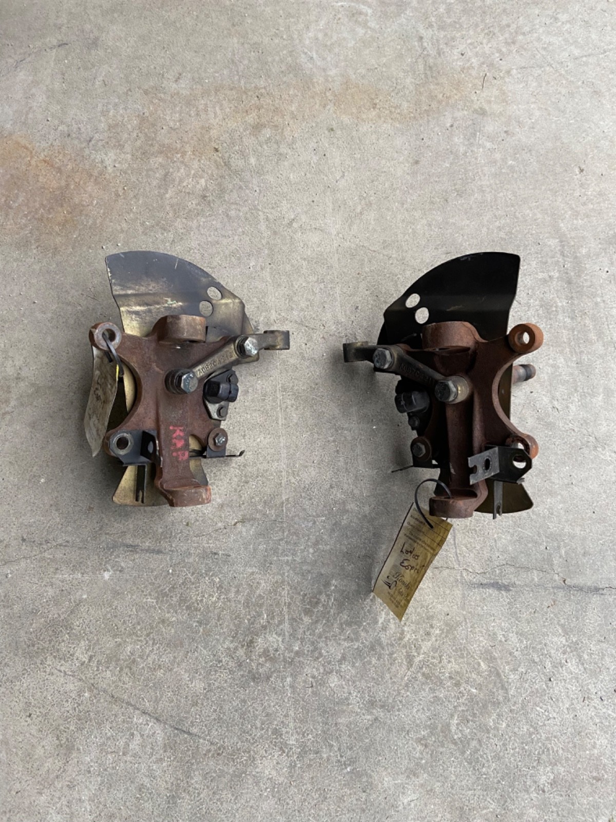 1998 Lotus Esprit Vertical Links with Steering Arm and Brake Dust Shield