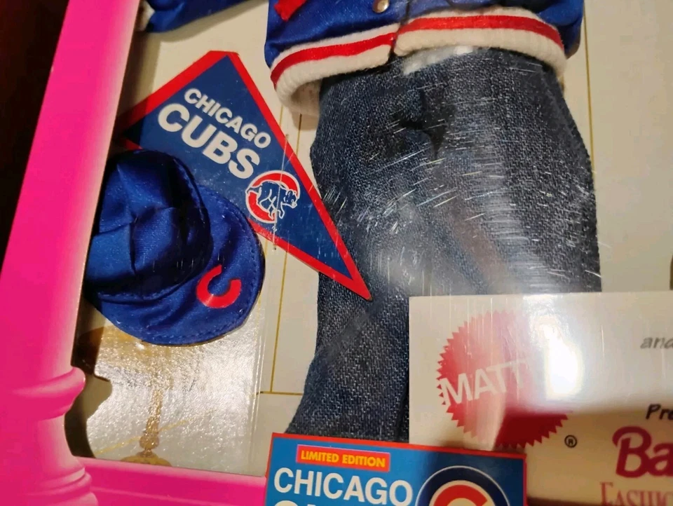 *NUEVO* COMO NUEVO Traje de Barbie de los Chicago Cubs - 23 de agosto de 1998 juego contra Houston + Tarjeta Foto 4 de 4