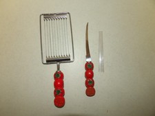 Set affettatrice e coltelli pomodoro vintage anni 50 Tomado Holland utensile da cucina amante delle verdure