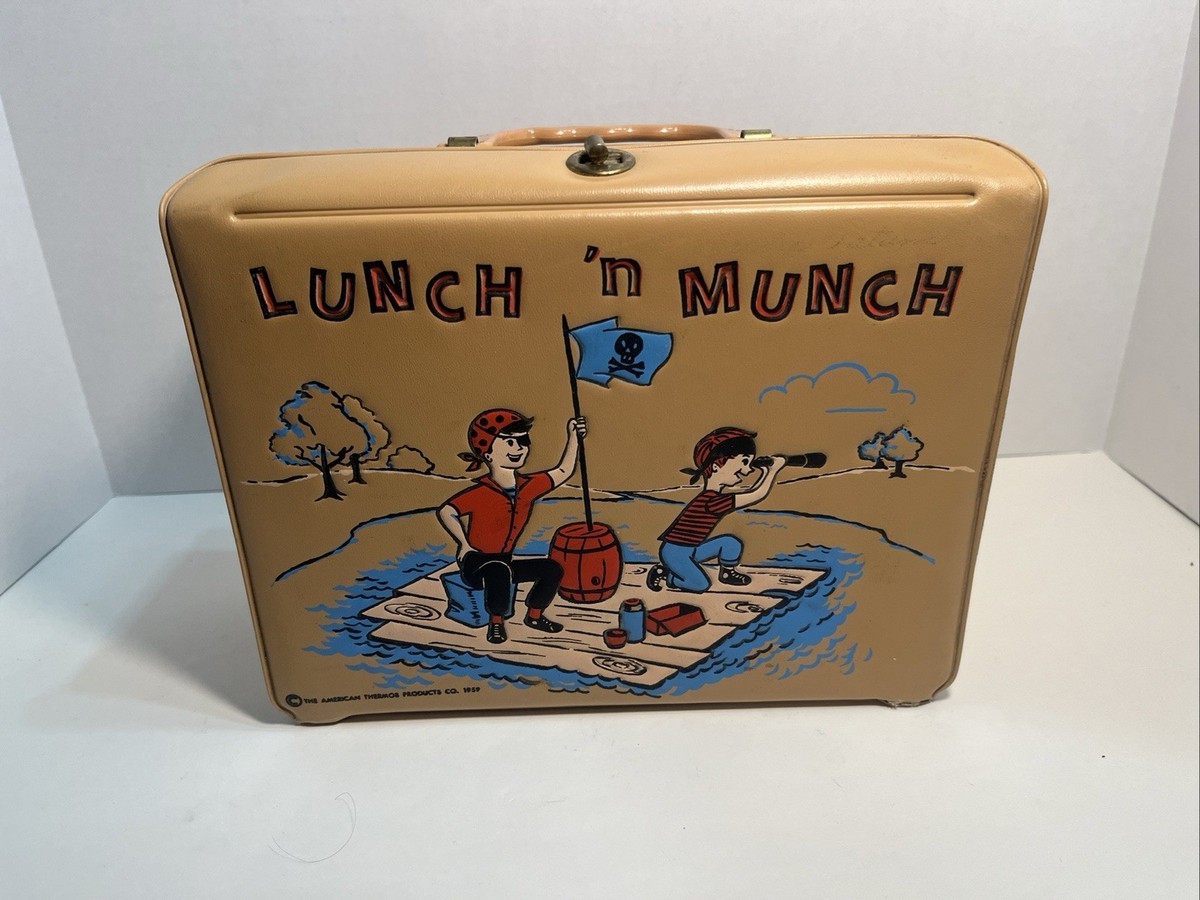 プーさんの家 　Lunch Box　Vintage　Made in USA s-l1200.jpg