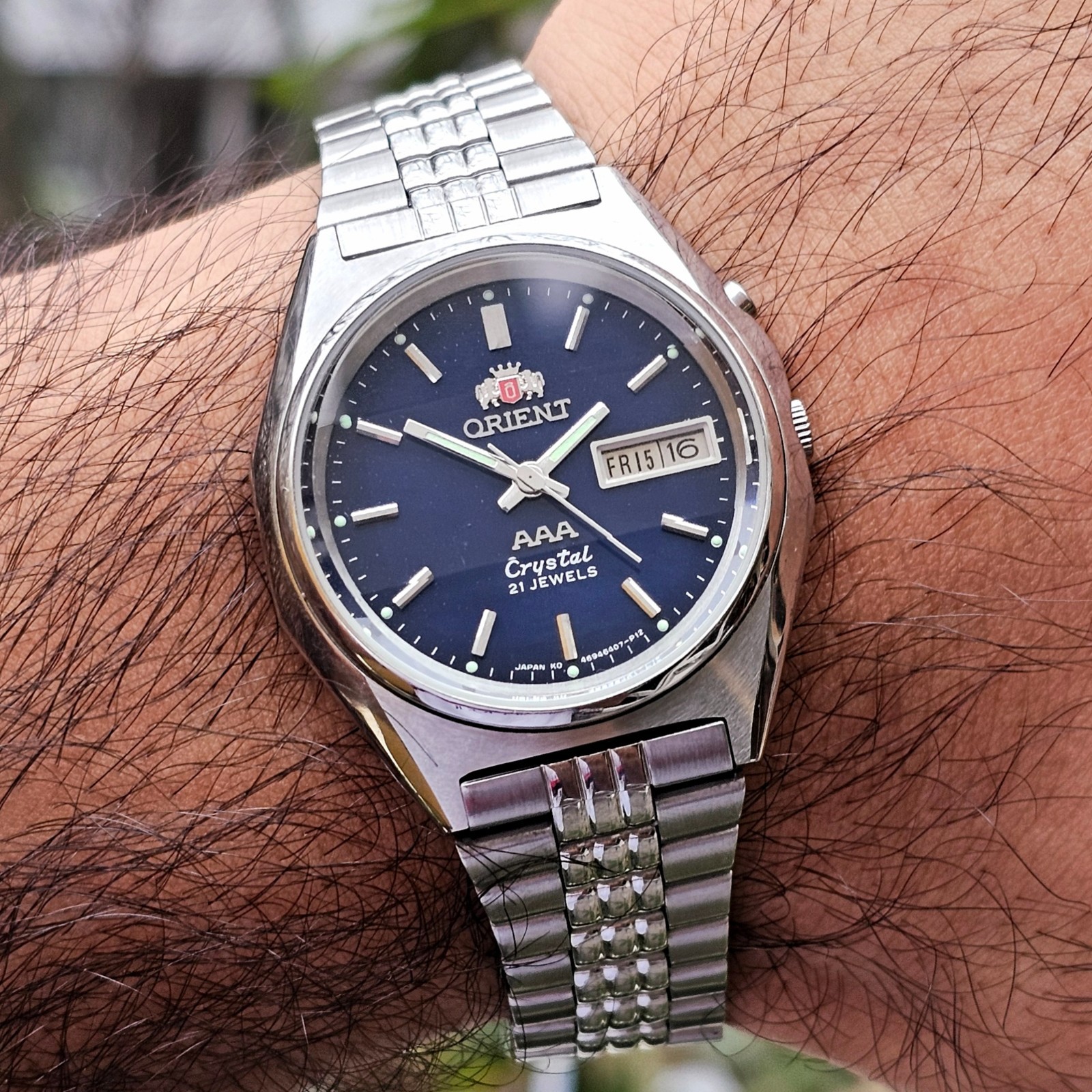 Beautiful Orient Crystal Automatic Wristwatch - image 2