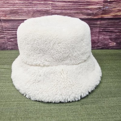 ZARA Woman Faux Shearling Bucket Hat Size S Small Cream/Off White Excellent 