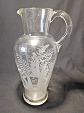 Antiker viktorianischer Glaskrug Ewer, graviertes Laubspray, 91/2" / 24,2 cm