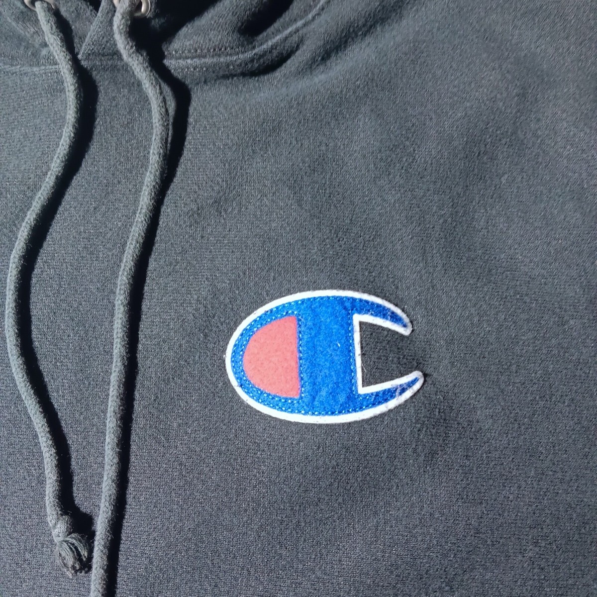 2000s Y2K Champion Embroidered C Logo Reverse Weave Hoodie