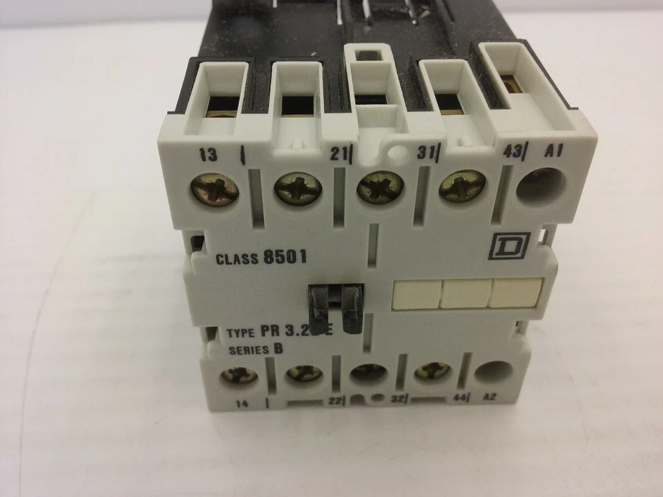SQUARE D 8501 PR3.22 E CONTROL RELAY 110V 50HZ 120V 60HZ SERIES B NIB - Image 4 of 4