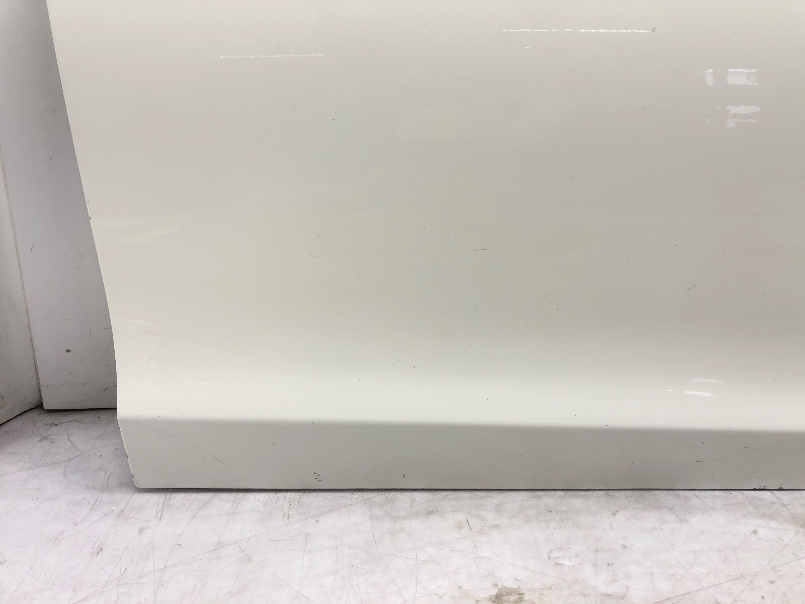 2014-2020 MASERATI QUATTROPORTE RIGHT PASSENGER FRONT DOOR SHELL OEM.