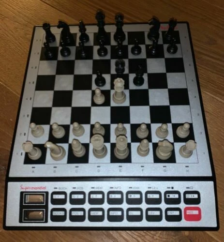 Mephisto Schachcomputer aus Kunststoff