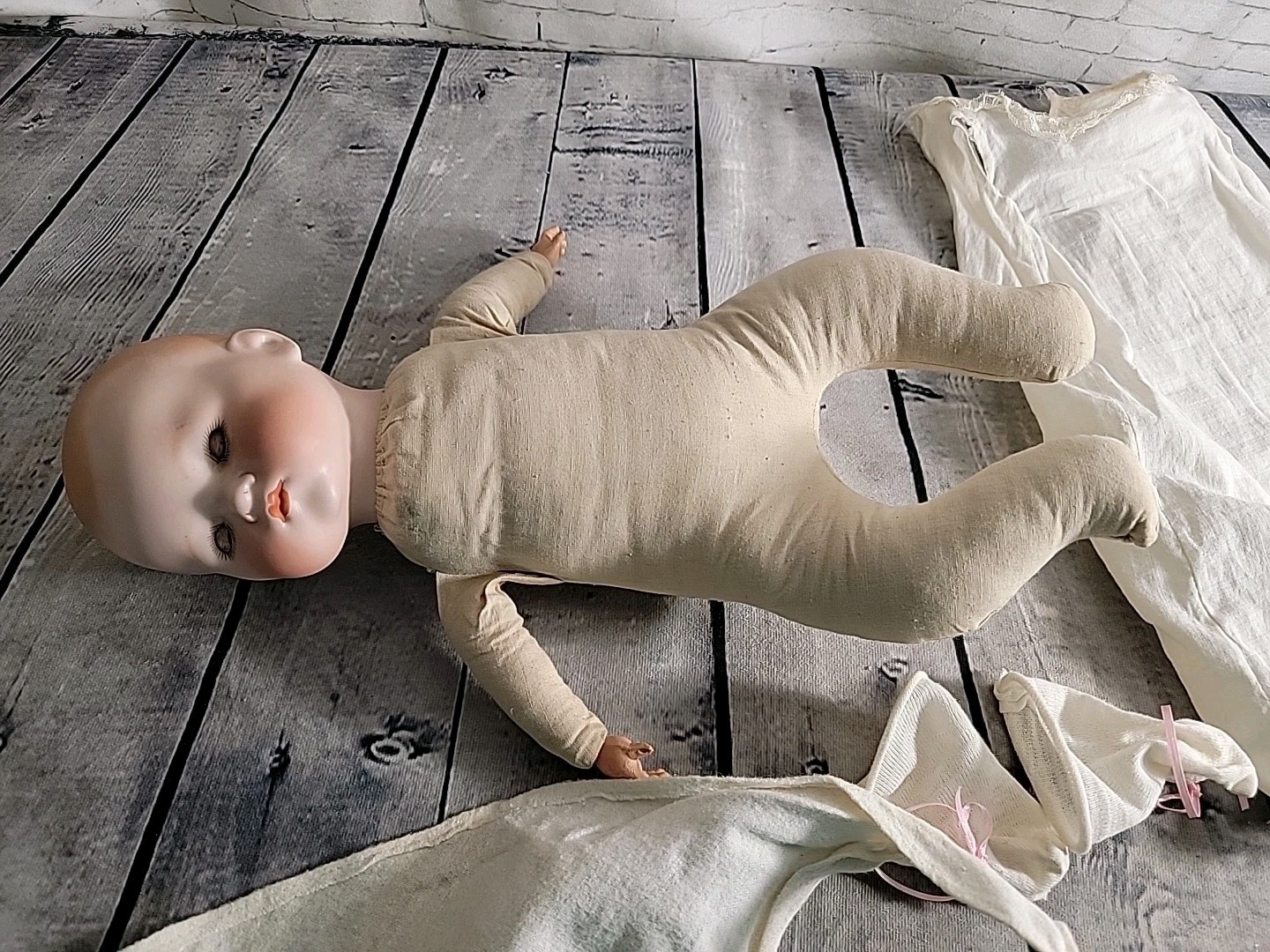 1924 A.M. Armand Marseille Dream Baby Doll - 341/4 Blue Glass Sleep Eyes 16"