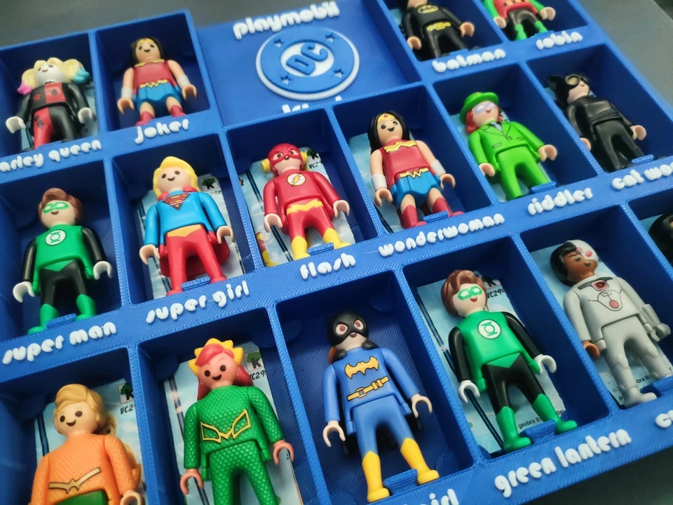 Kinder DC Playmobil Display Orizzontale 3d - Imagen 3 de 4