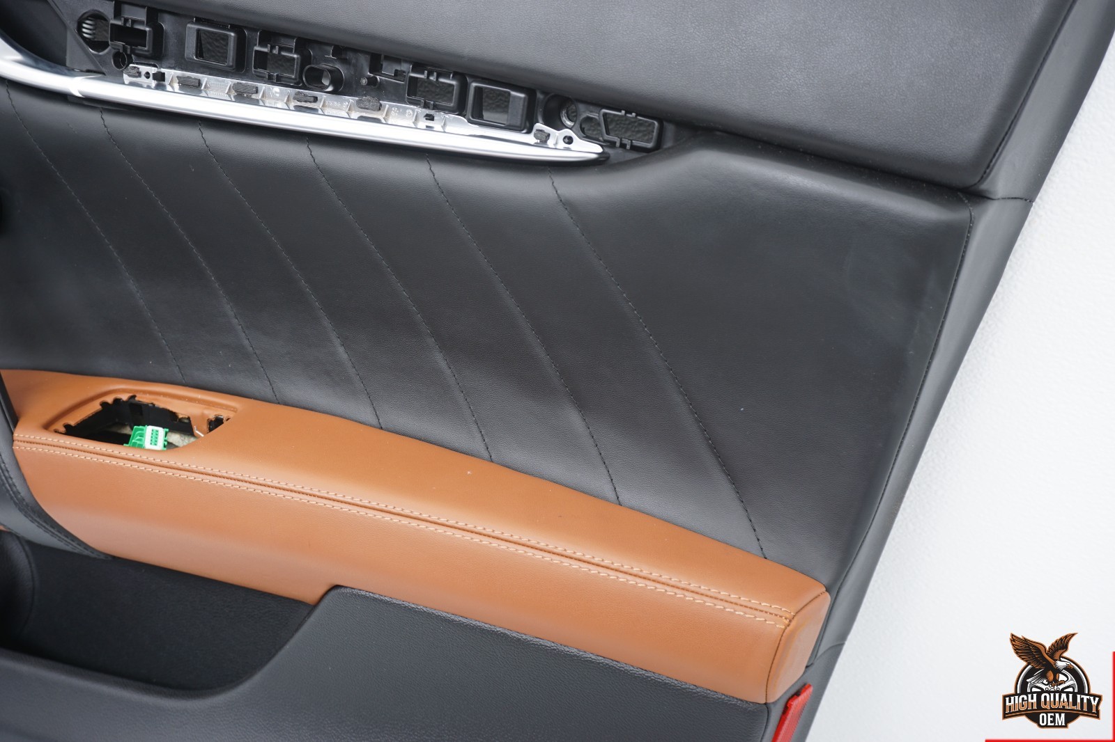2017-2020 MASERATI GHIBLI OEM FRONT RIGHT SIDE INTERIOR DOOR PANEL TRIM COVER