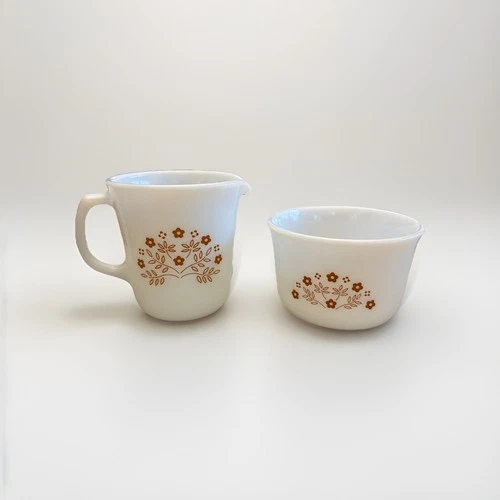 Vintage Pyrex Milk Glass Summer Impressions Brown & White Sugar & Creamer Set