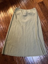 Uniqlo Size L 30-31” waist long viscose linen poly blend skirt pale sage green