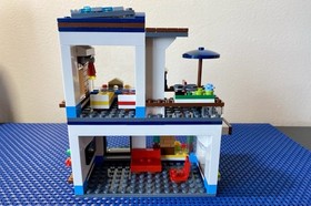 LEGO CREATOR: Modular Modern Home (31068) USED W/ Original Box and Instructions