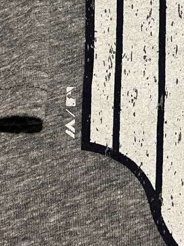 Majestic Threads Lg New York Yankees Woman’s Gray Short Sleeve Crewneck T-Shirt - Picture 6 of 8