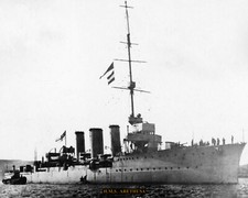 ROYAL NAVY CRUISER HMS ARETHUSA 1913 8 X10 PHOTOGRAPH WITH BONUS STATS SHEET