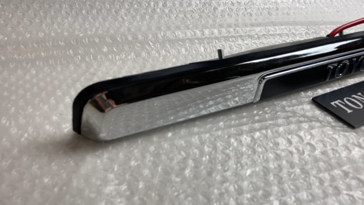 GENUINE TOYOTA 82-90 LAND CRUISER FJ60 FJ62 REAR LICENSE PLATE