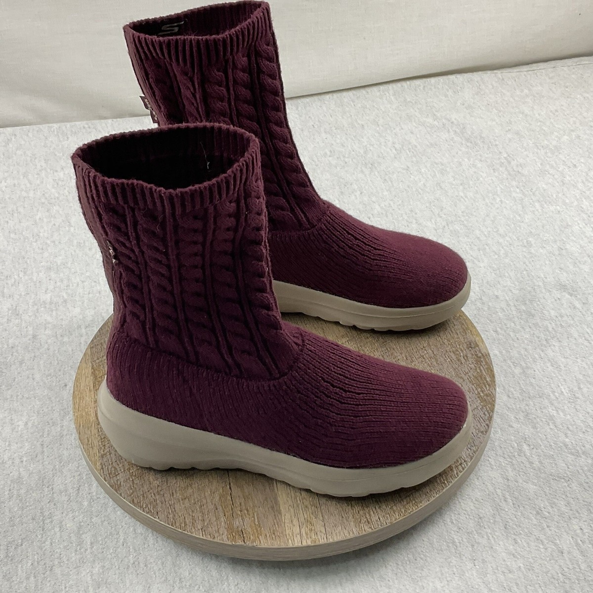 Skechers Ultra Go Women's Boots Size: Knit Upper Fold Sock Pull