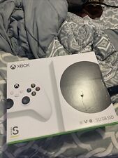  Microsoft Xbox Series S 512GB Game All-Digital Console + 1 Xbox  Wireless1 Controller, White - 1440p Gaming Resolution, 4K Streaming Media  Playback, WiFi (Renewed) : Video Games