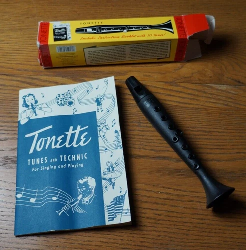 2001 Dimestore Dreams Gibson TONETTE MUSICAL FLUTE Recorder BOOKLET Made IN USA