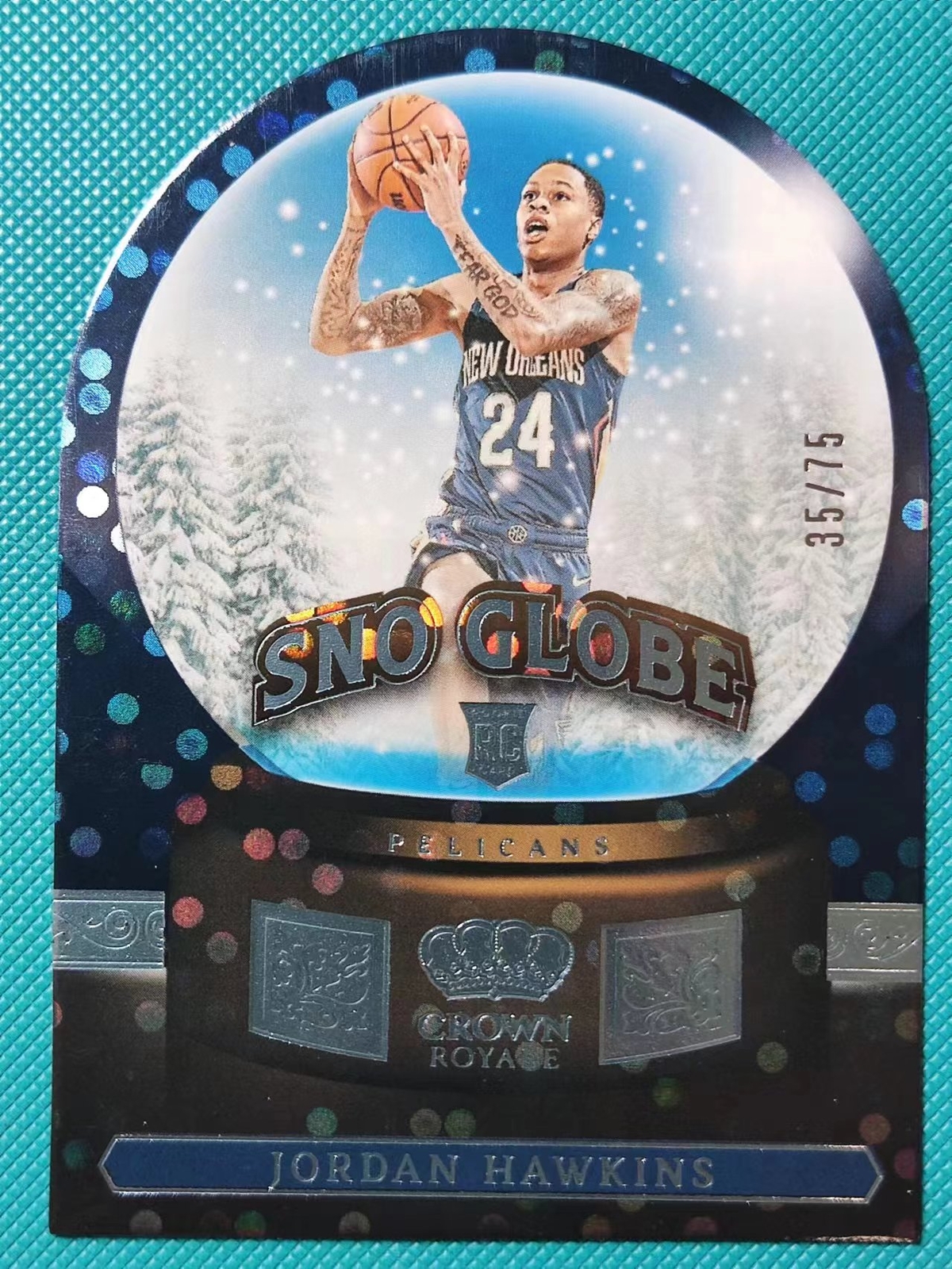 Jordan Hawkins 2023-24 Panini Crown Royale 35/75 Sno Globe Blue RC #3 king6
