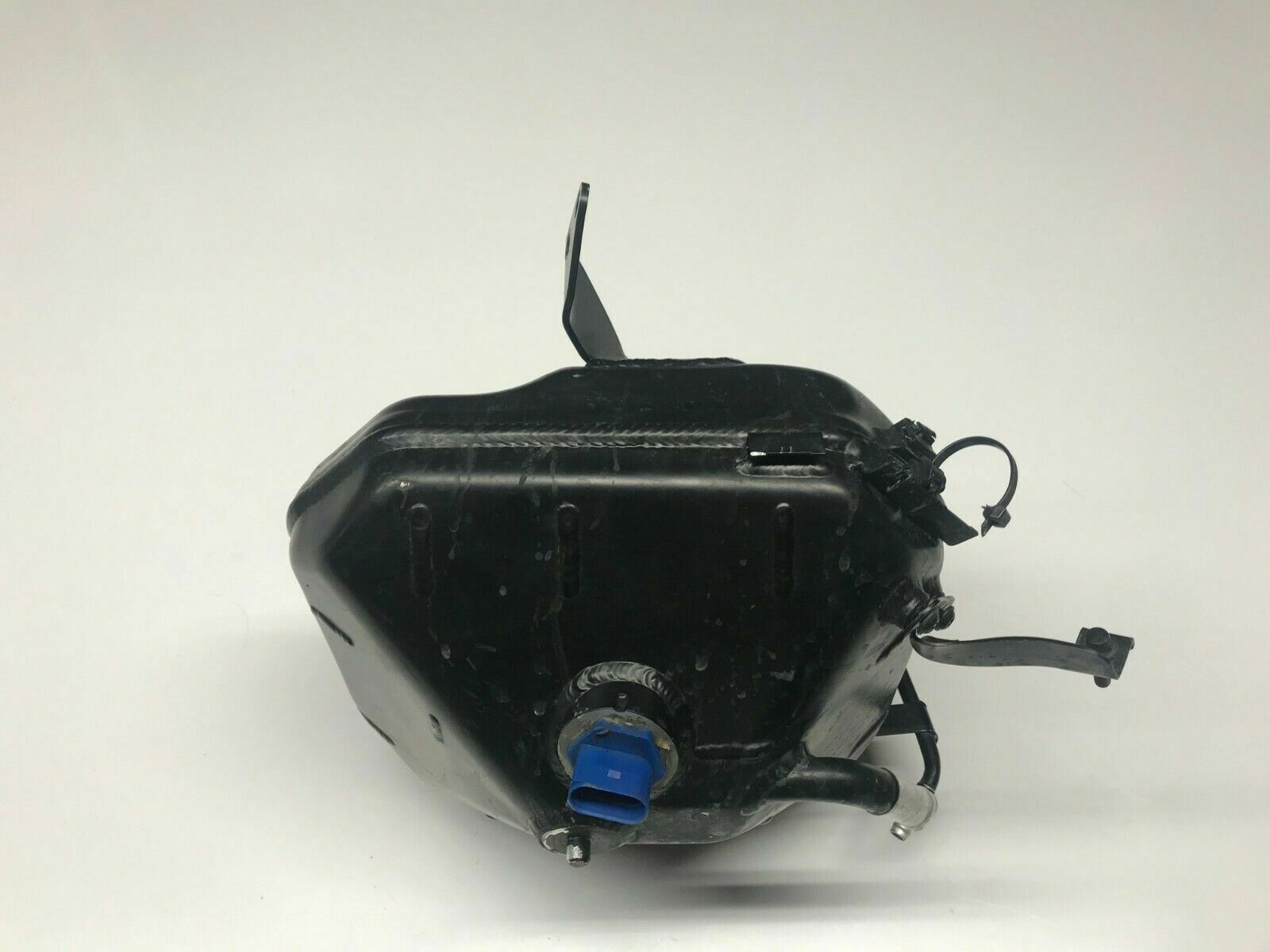 LAMBORGHINI AVENTADOR FLUID TANK W/ COOLANT LEVEL INDICATOR RESERVOIR 470121407