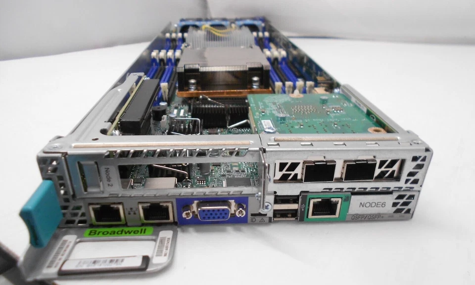 Cohesity C2605 Intel Server 12x 3.5'' 4 node HNS2600TP H26989-273 LGA2011-3 DDR4 - Image 4 of 4