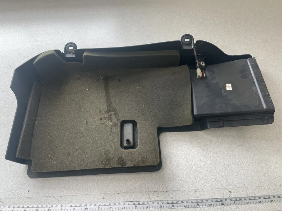 1998-2003 MERCEDES-BENZ ML320 ~ RIGHT FRONT LOWER DASH TRIM ~ A1636801890 ~ OEM - Image 2 of 4