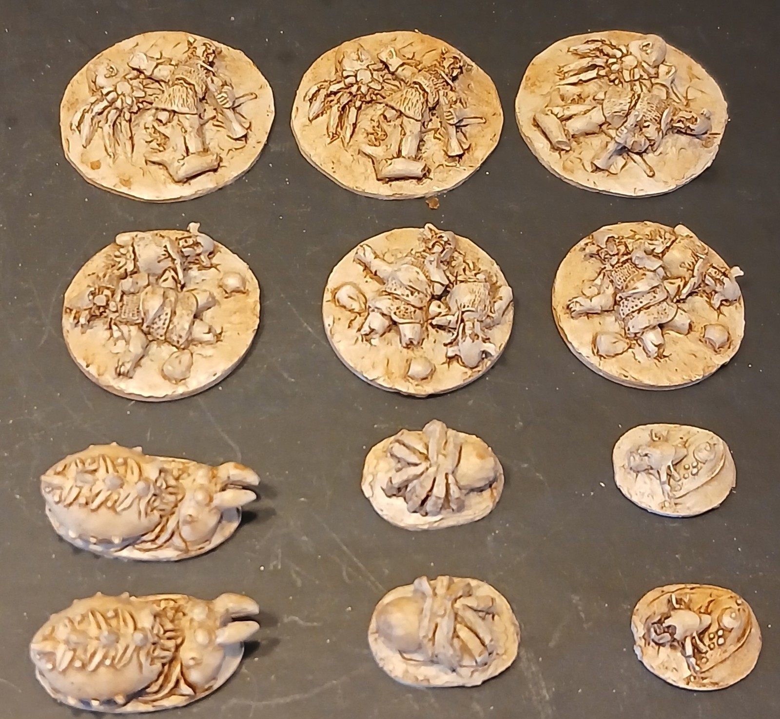 15mm Fantasy Dark Elf Casualty Markers (12 figures)