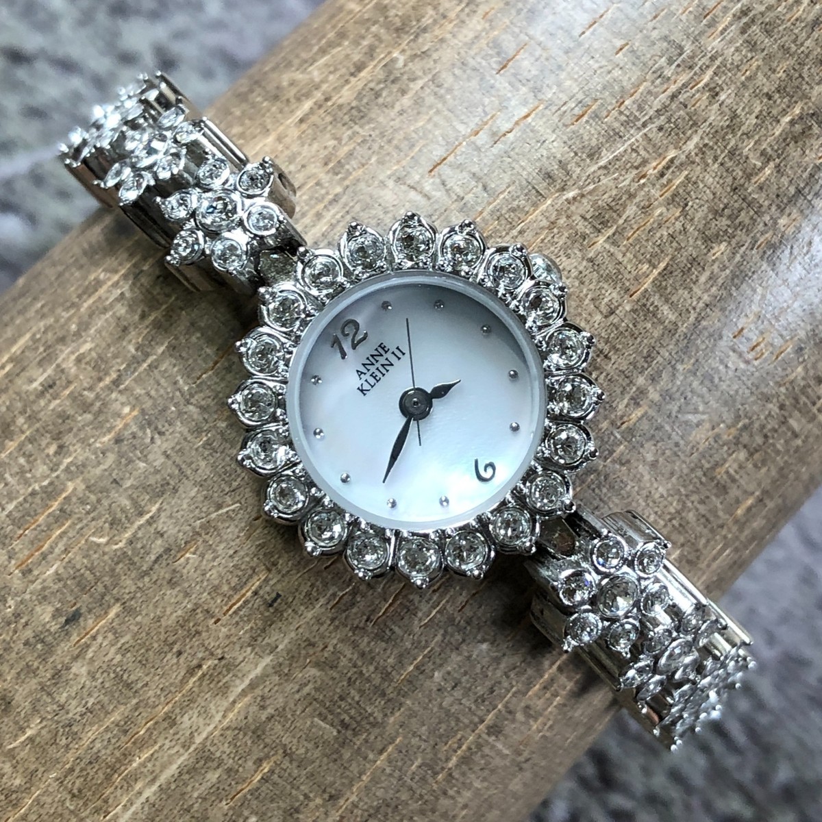 Anne Klein II Women 10/3613 Luxury Floral Silver Bracelet  display picture 2