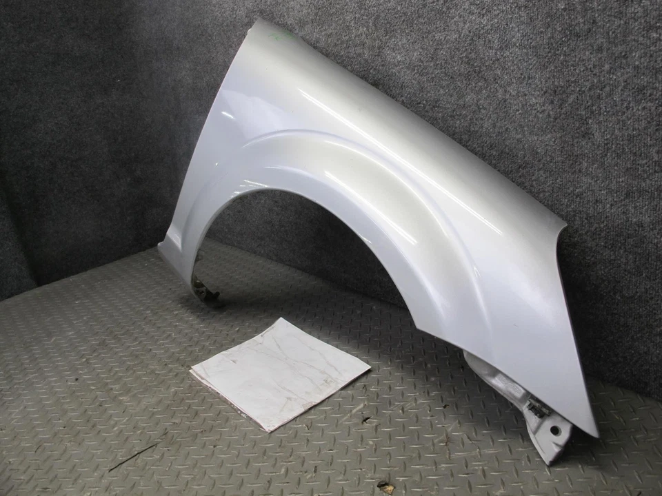 00-05 TOYOTA MR2 SPYDER ZZW30L TAMPA DO PAINEL FRONTAL DIREITO DO PARA-LAMA FABRICANTE DE EQUIPAMENTO ORIGINAL - Imagem 3 de 4