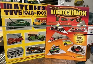2 MATCHBOX TOYS 1948 - 1993 Identification & Value Guide Book by Dana Johnson