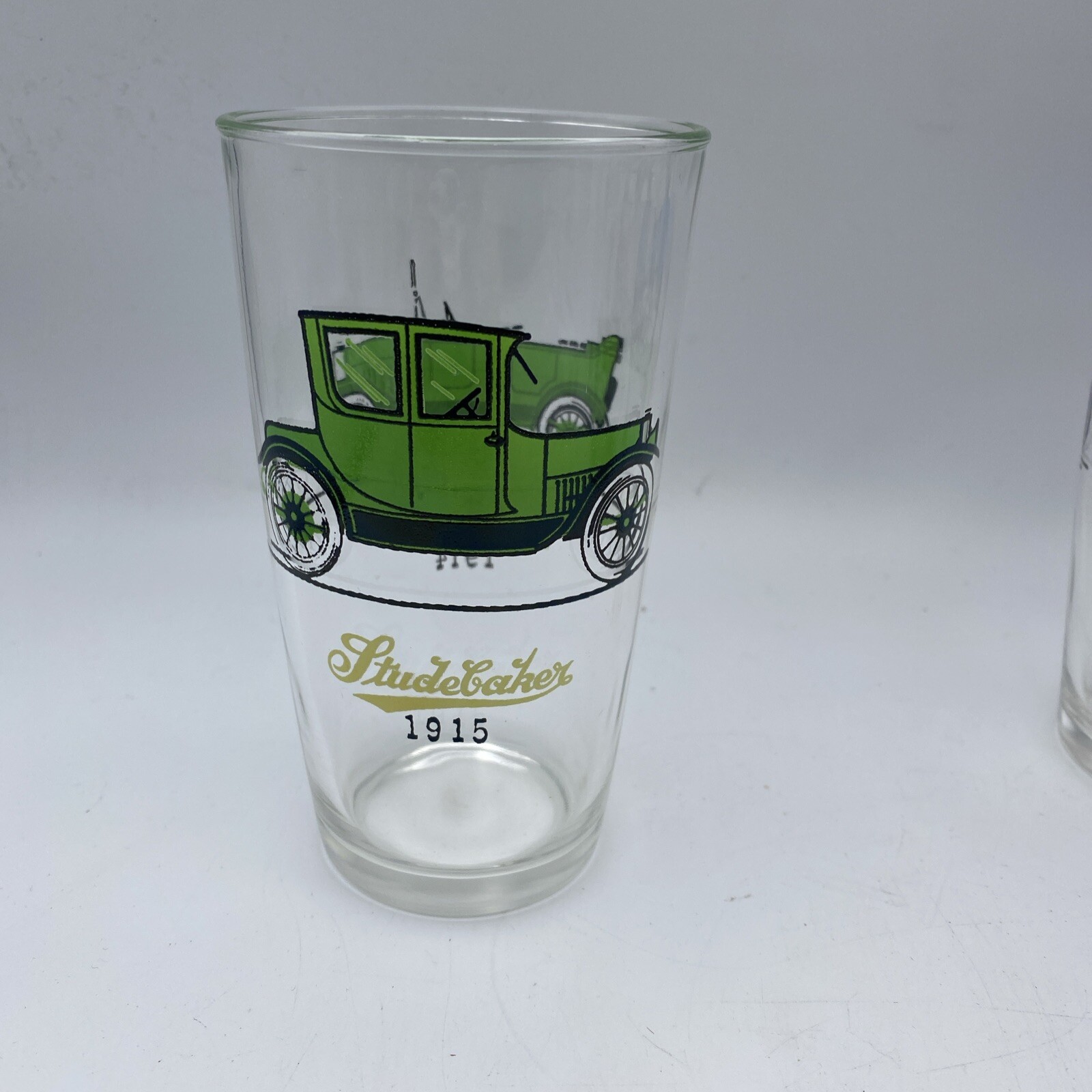 Vintage Auto Art Cocktail Shaker with 4 Tumbler Glasses, Hazel Atlas
