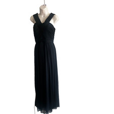 Bridesmaid Black Sleeveless Floor-Length A-Line Gown Pleated Bodice V-Neck Gown