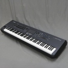 YAMAHA Montage 8 Keyboard Synthesizer