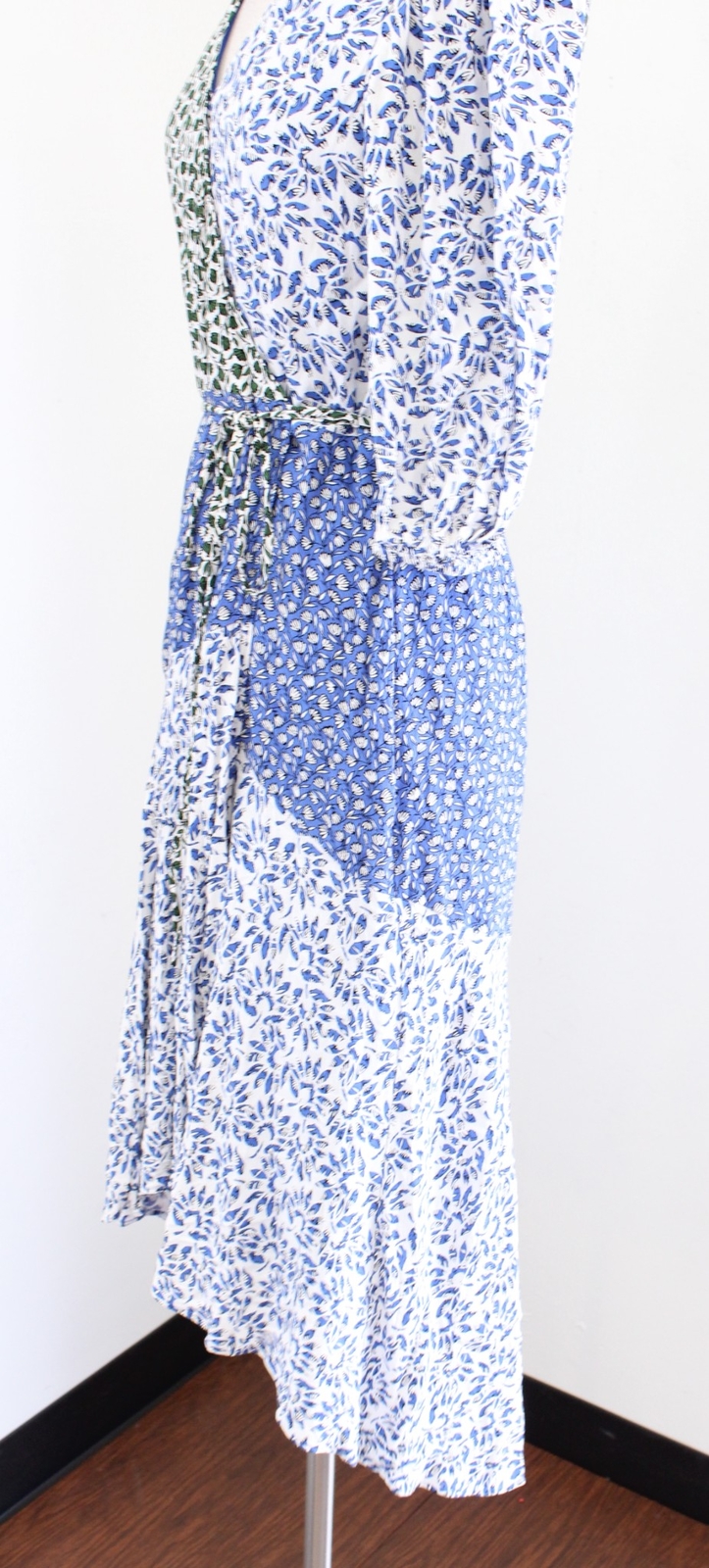 Ann Taylor Blue White Green Patchwork Floral Hi L… - image 7