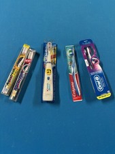 Lot Vintage Toothbrushes AquaFresh, Oral B, Colgate And Crest NOS L5