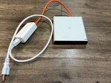 Ubiquiti UniFi Cloud Key Plus UCK-G2-PLUS   250GB SSD  PoE Injector
