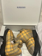 Burberry Pillow Boot Sz 42 Hunter IP Chk