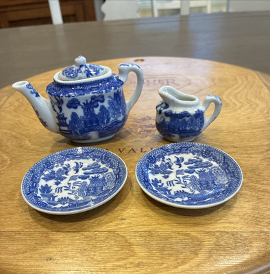 Vintage Blue Willow Child's Tea Set Pieces - Teapot w/Lid, Creamer, 2 Plates