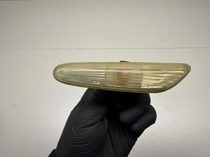 BMW 5 E60 Kotflügelblinker vorne rechts 3.00 Diesel 2004 33821062