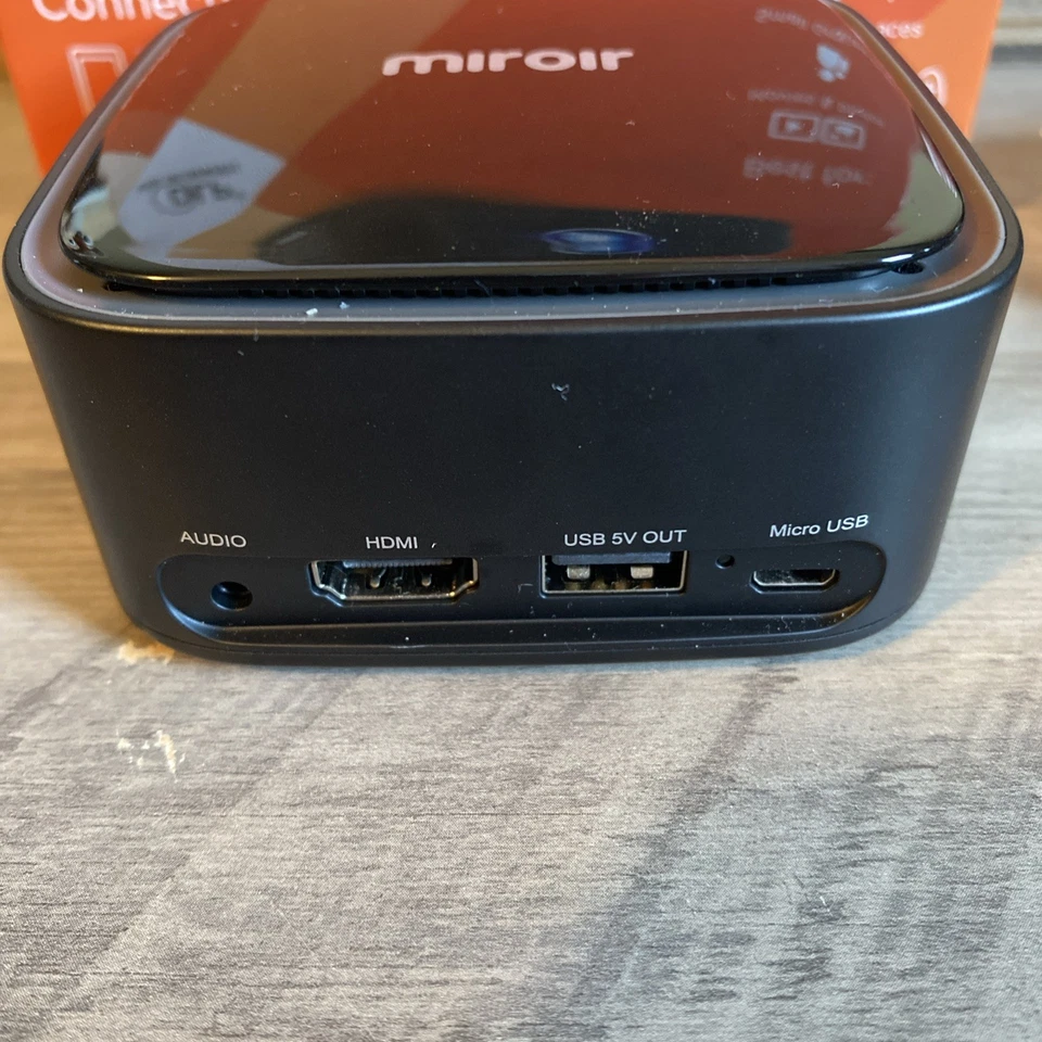 Miroir M29 Portable Projector With Google Chromecast - Tested Works - Image 4 of 4