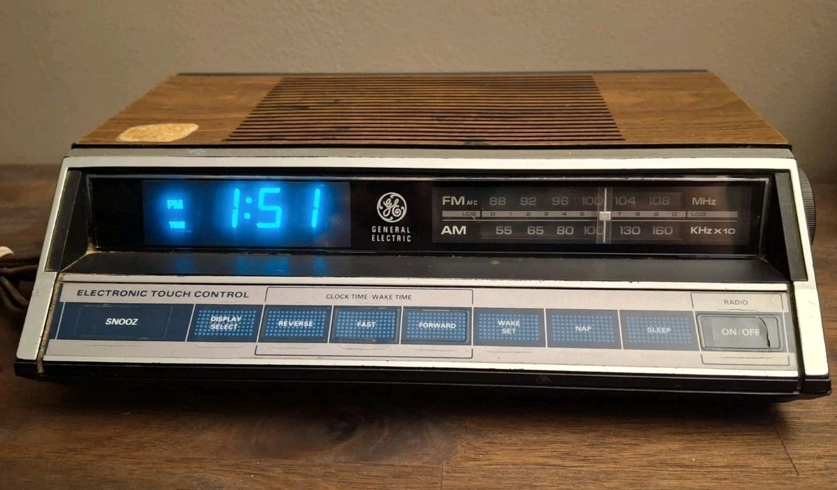 Preços baixos em Rádio Relógio Vintage | eBay