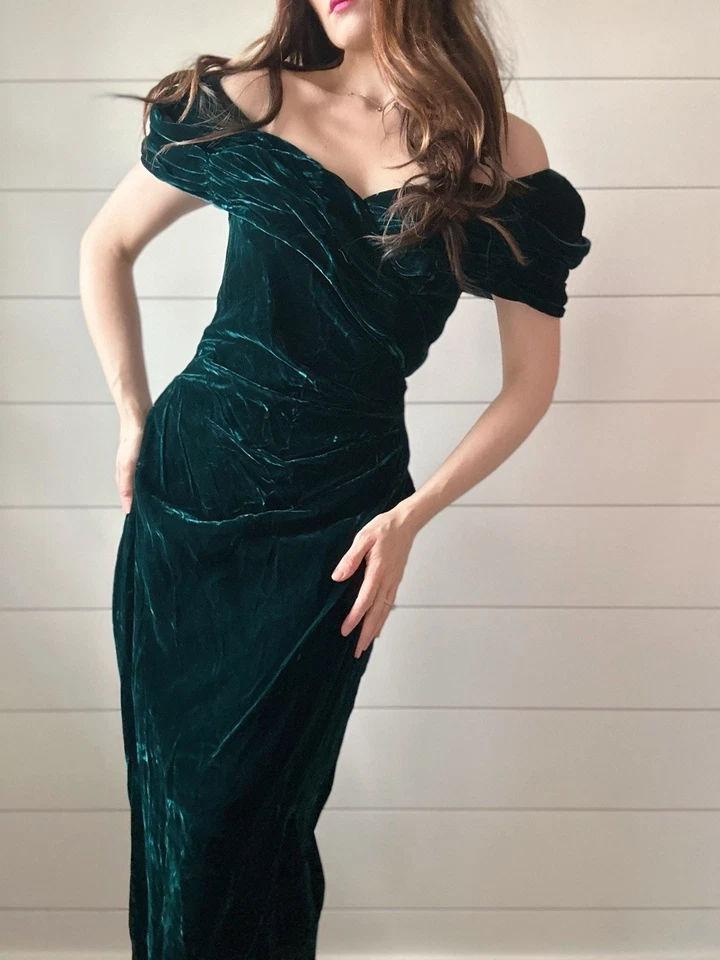 1980s Formal Dress Vintage Velvet Forest Green Formfitting  - Image 4 of 4