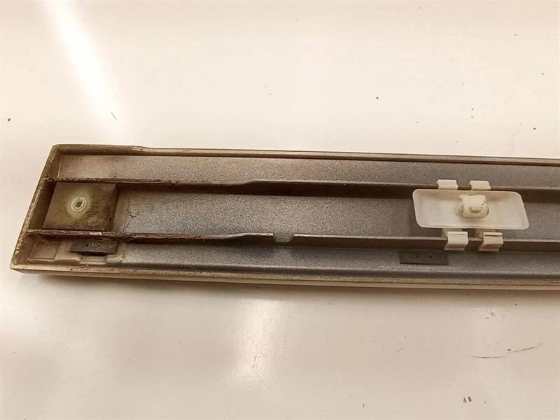 Mercedes Benz 2002 2003 2004 2005 conductor puerta trasera izquierda moldura dorada OEM 20 Foto 4 de 4