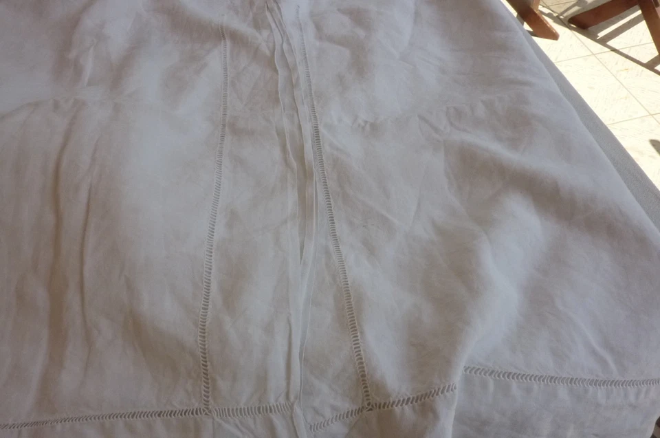 Beau et grand drap fil de lin souple et lourd 230 par 320 retour brodé ajouré m - Photo 3/4