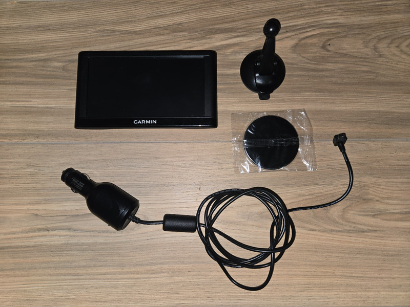Garmin Nuvi 65LMT GPS Navigation Tested & Works!